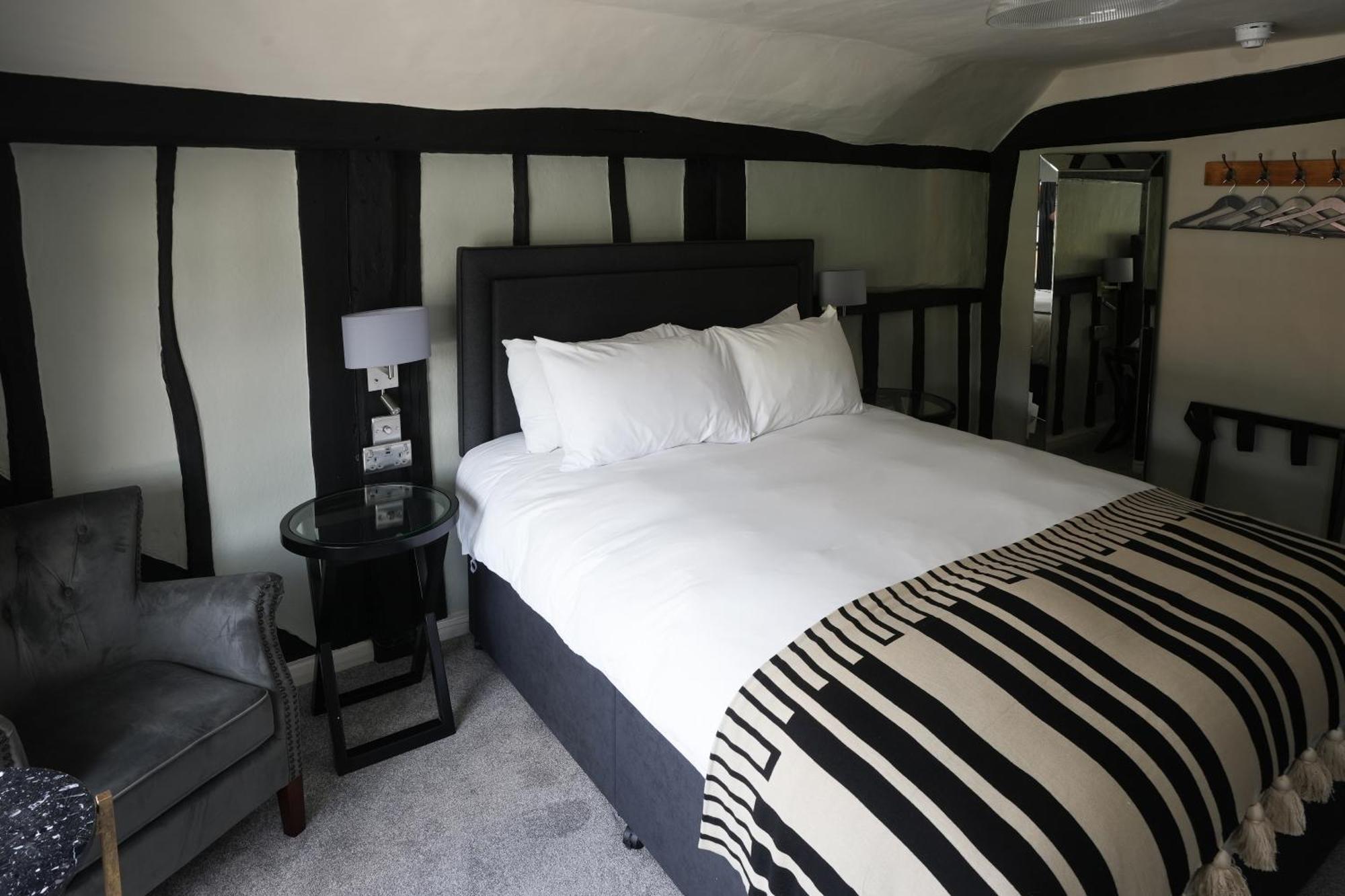 The Windmill Hotel Maidstone Kültér fotó